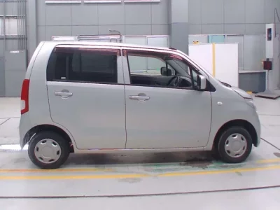 Mazda AZ WAGON  с аукциона в Японии