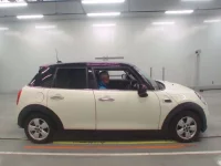 BMW MINI лот № 10236 оценка 4.5  с аукциона в Японии 2
