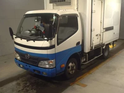 Hino DUTRO  с аукциона в Японии
