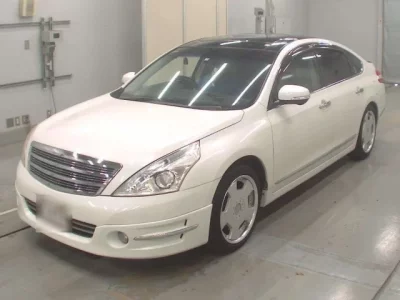 Nissan TEANA  с аукциона в Японии