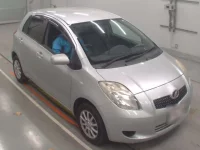 Toyota VITZ лот № 10247 оценка 3  с аукциона в Японии 4