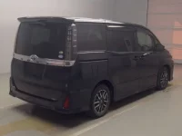 Toyota VOXY лот № 70081 оценка 3.5  с аукциона в Японии 1