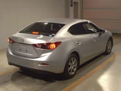 Mazda AXELA  с аукциона в Японии