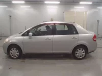 Nissan TIIDA LATIO лот № 10276 оценка 3.5  с аукциона в Японии 3