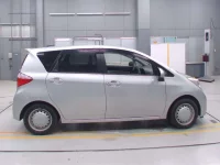 Toyota RACTIS лот № 30006 оценка RA  с аукциона в Японии 2