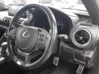 Lexus IS лот № 30020 оценка RA  с аукциона в Японии 6