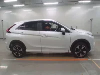 Mitsubishi ECLIPSE CROSS лот № 30019 оценка 5  с аукциона в Японии 2
