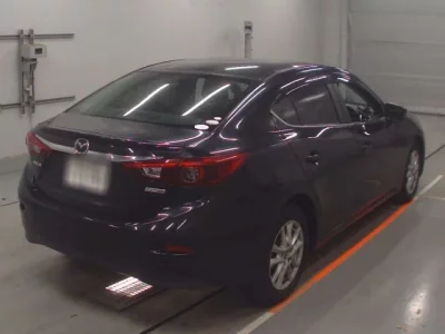 Mazda AXELA  с аукциона в Японии