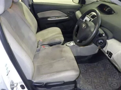 Toyota BELTA  с аукциона в Японии