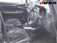 Honda FIT лот № 24 оценка 3.5  с аукциона в Японии 2