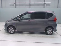 Honda FREED лот № 30011 оценка 3  с аукциона в Японии 3