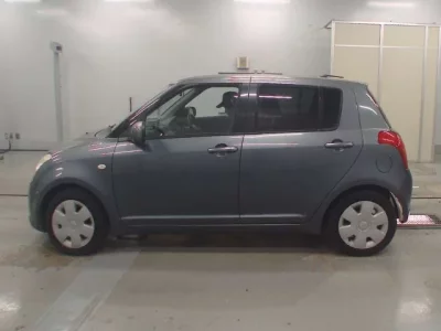 Suzuki SWIFT  с аукциона в Японии