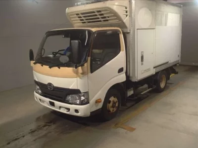 Hino DUTRO  с аукциона в Японии