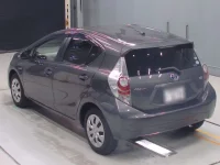 Toyota AQUA лот № 30017 оценка 3.5  с аукциона в Японии 5