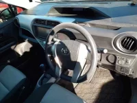 Toyota AQUA лот № 30017 оценка 3.5  с аукциона в Японии 6