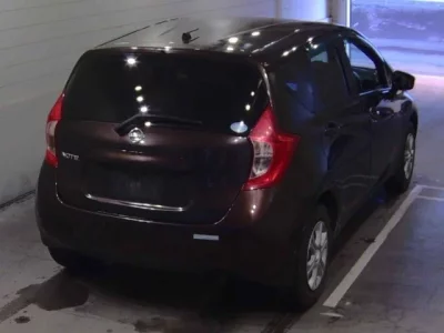 Nissan NOTE  с аукциона в Японии