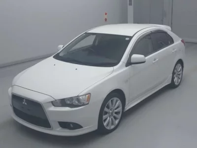 Mitsubishi GALANT FORTIS  с аукциона в Японии