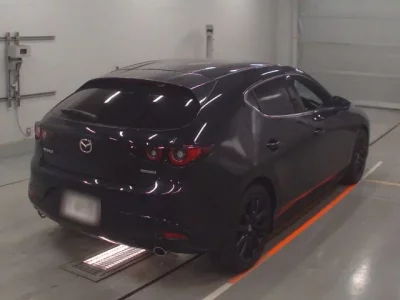 Mazda MAZDA3  с аукциона в Японии