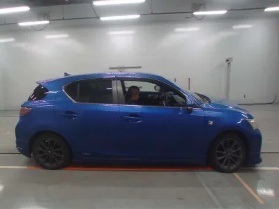 Lexus CT  с аукциона в Японии