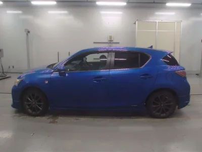 Lexus CT  с аукциона в Японии