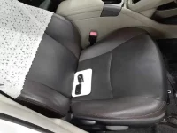 Toyota PRIUS лот № 30040 оценка 3.5  с аукциона в Японии 7