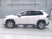 Toyota RAV4 лот № 30023 оценка 3.5  с аукциона в Японии 3