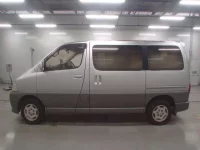 Toyota HIACE лот № 30042 оценка 3.5  с аукциона в Японии 3