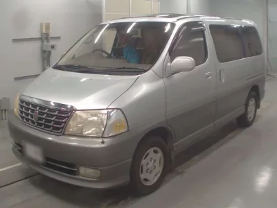 Toyota HIACE  с аукциона в Японии