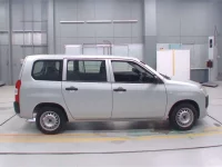 Toyota PROBOX лот № 30025 оценка 4  с аукциона в Японии 2