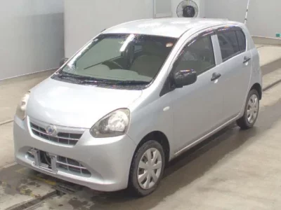 Daihatsu MIRA E S  с аукциона в Японии