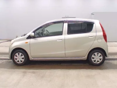 Daihatsu MIRA  с аукциона в Японии