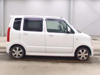 Mazda AZ WAGON лот № 5059 оценка 3  с аукциона в Японии 2