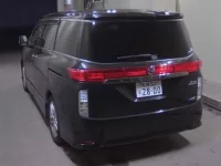 Nissan ELGRAND лот № 5036 оценка 3.5  с аукциона в Японии 5