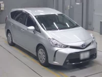 Toyota PRIUS ALPHA лот № 30031 оценка 3.5  с аукциона в Японии 4