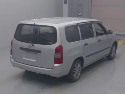 Toyota PROBOX  с аукциона в Японии