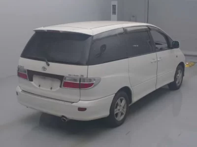 Toyota ESTIMA  с аукциона в Японии