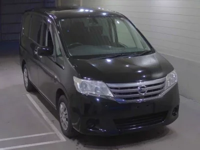 Nissan SERENA  с аукциона в Японии