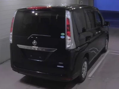 Nissan SERENA  с аукциона в Японии