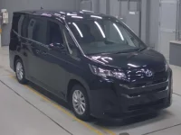 Toyota NOAH лот № 30037 оценка 4  с аукциона в Японии 4