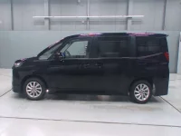 Toyota NOAH лот № 30037 оценка 4  с аукциона в Японии 3