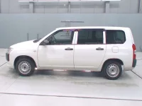 Toyota PROBOX лот № 30038 оценка 3.5  с аукциона в Японии 3