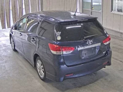 Toyota WISH  с аукциона в Японии