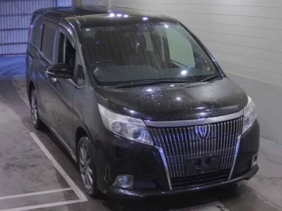 Toyota ESQUIRE  с аукциона в Японии