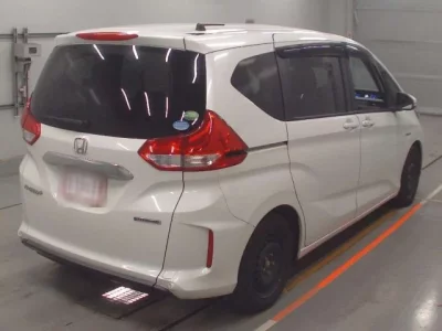 Honda FREED  с аукциона в Японии