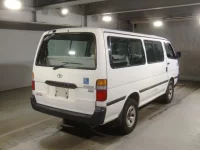 Toyota HIACE лот № 273 оценка R  с аукциона в Японии 1