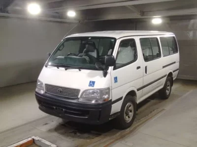 Toyota HIACE  с аукциона в Японии