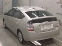Toyota PRIUS лот № 30077 оценка R  с аукциона в Японии 5