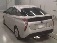 Toyota PRIUS лот № 30078 оценка 4  с аукциона в Японии 5