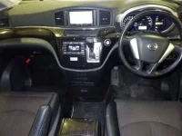 Nissan ELGRAND лот № 5073 оценка 3.5  с аукциона в Японии 2