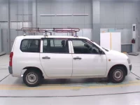 Toyota PROBOX лот № 30066 оценка 3  с аукциона в Японии 2